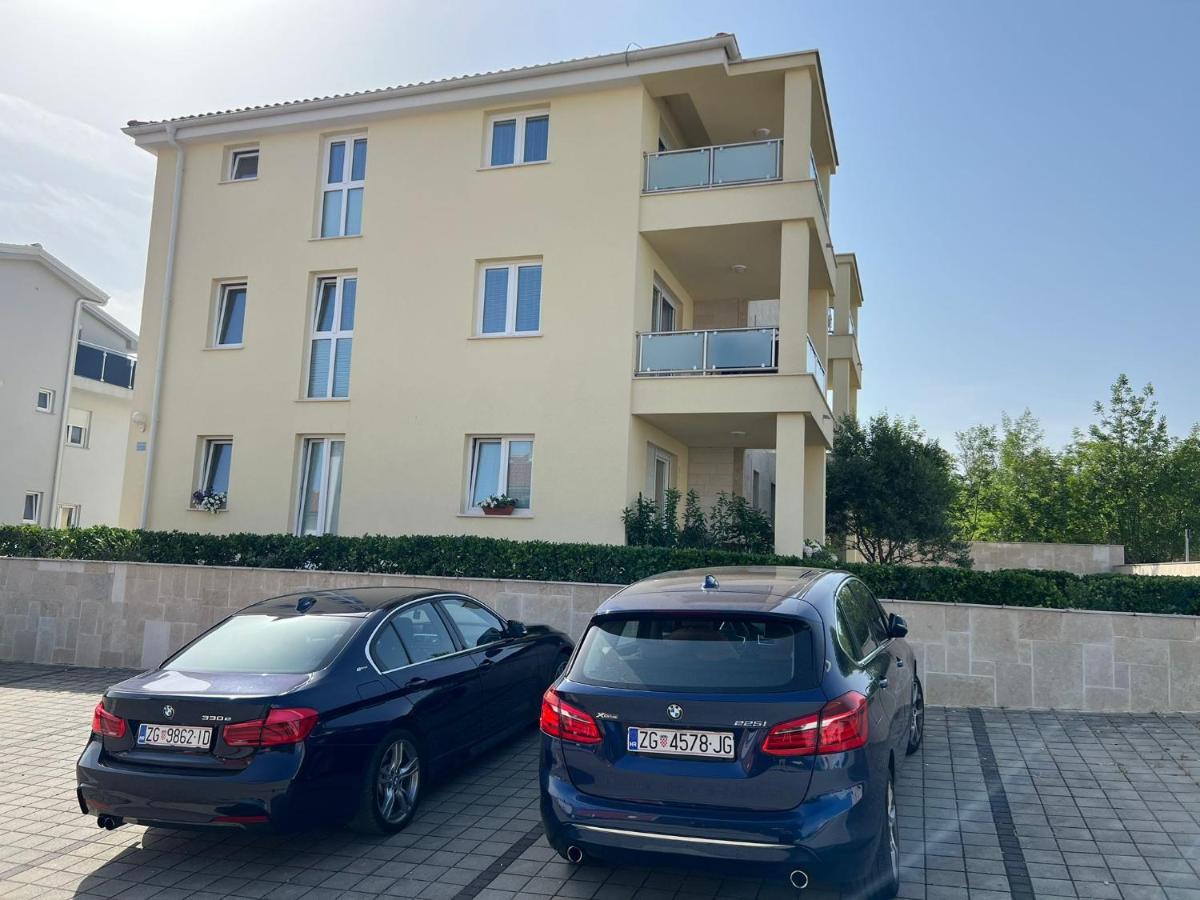 Apartman Sven Malinska Buitenkant foto